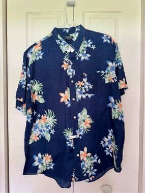 Lands' End Navy Blue Floral Short-Sleeve Button-Down
